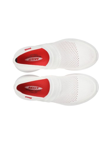 NIWASI SLIP ON WHITE