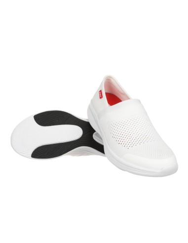 NIWASI SLIP ON WHITE